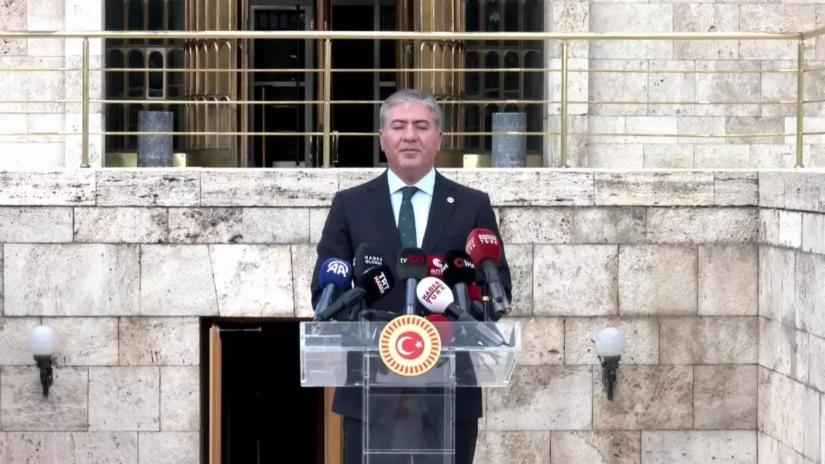 Murat Emir, 15 Temmuz Şehit Yakınları ve Gazileri İçin Toplanan Paranın Akıbetini Sordu: "Arada 85,3 Milyon Liralık Fark Var. 17 Günde Bu Paraya Ne...