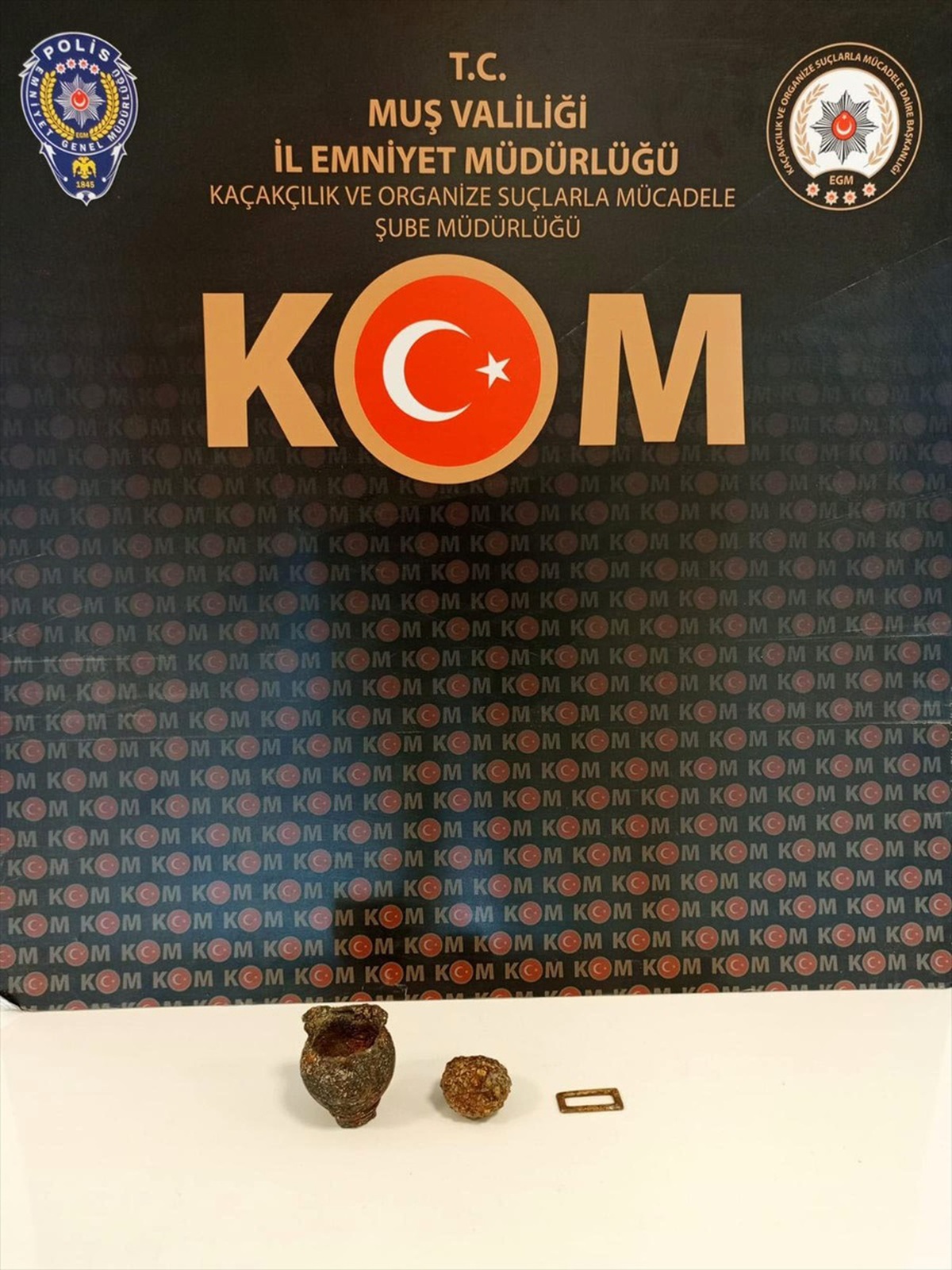 Muş\'ta havalimanında tarihi eser bulunan kişi gözaltına alındı