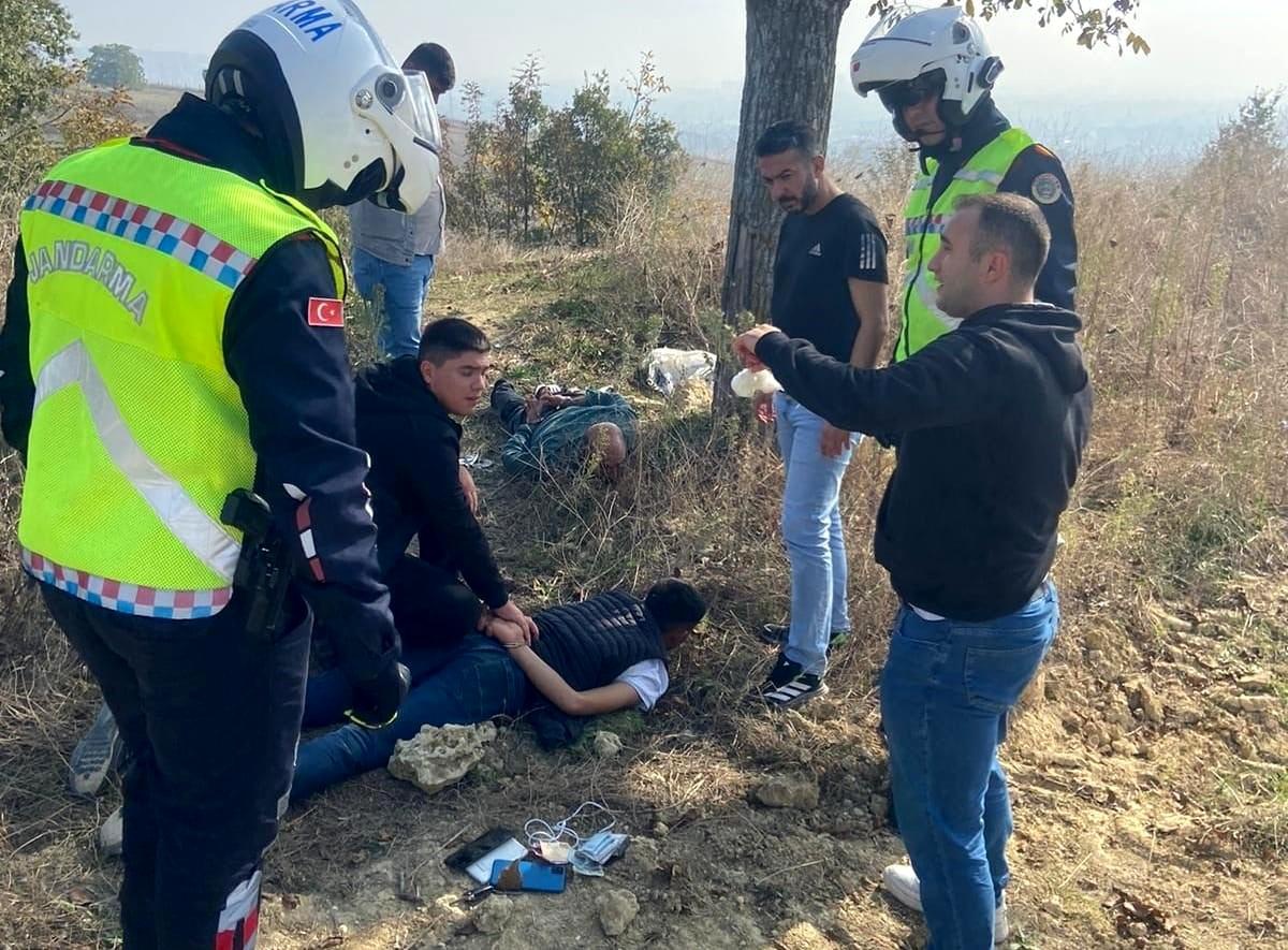 İnegöl\'de Uyuşturucu Tacirleri Yakalandı