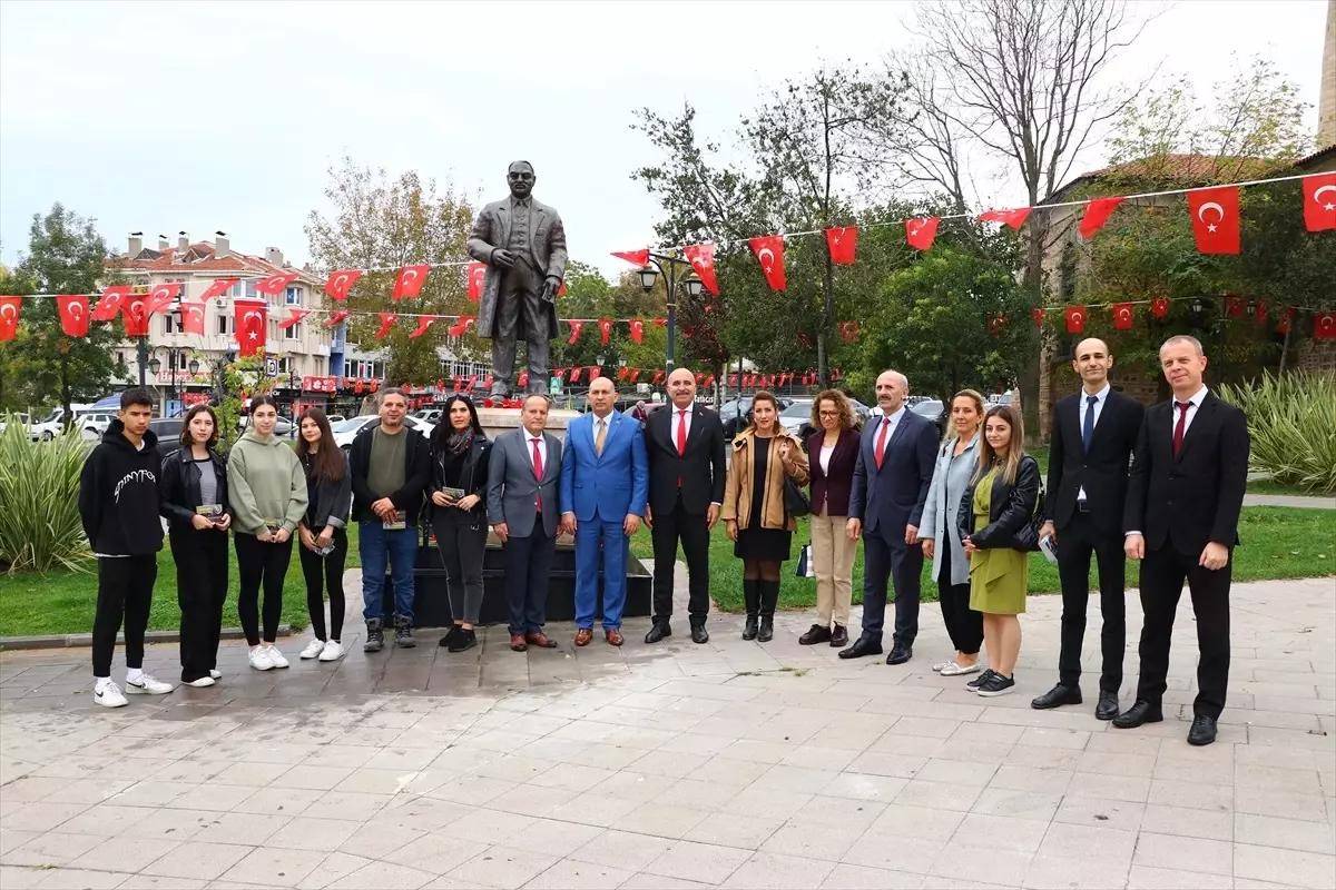 Yahya Kemal Beyatlı, ölümünün 65. yılında Tekirdağ\'da anıldı