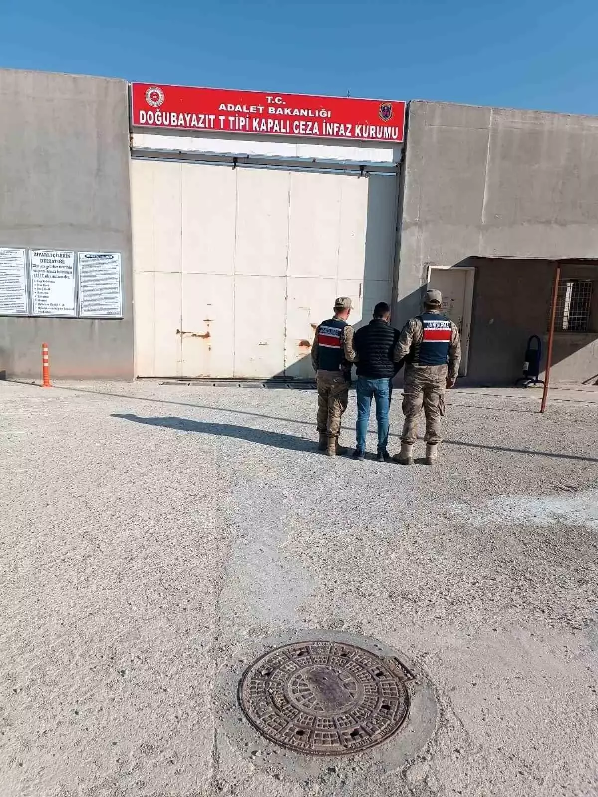 Ağrı\'da 26 yıl hapis cezası bulunan şahıs yakalandı