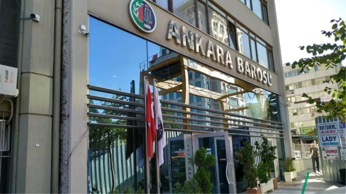 Ankara Barosu\'nun LGBT+ etkinliğine tepki gösteren avukatın görevleri elinden alındı