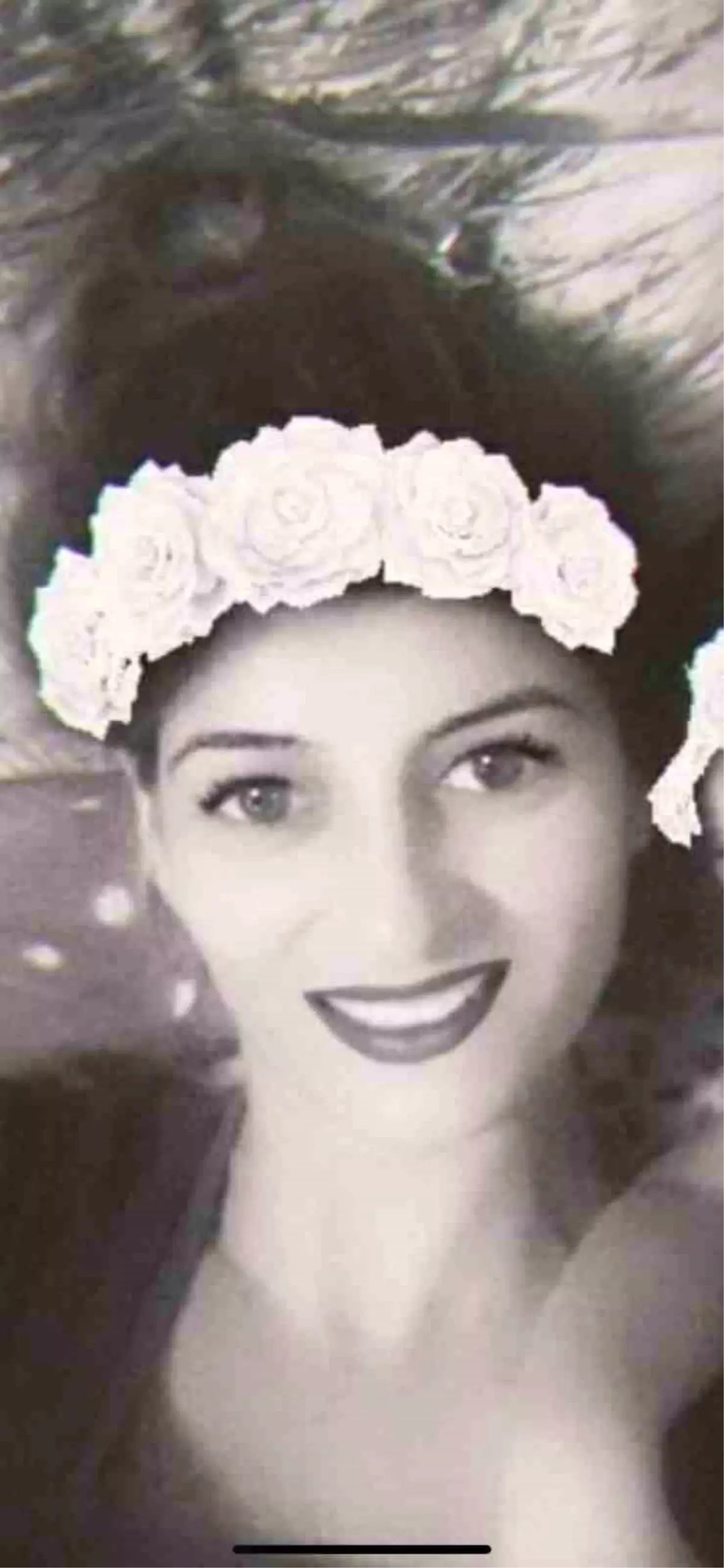 İzmir\'de Boşanmak İsteyen Kadın, Adliyede Kocası Tarafından Bıçaklandı