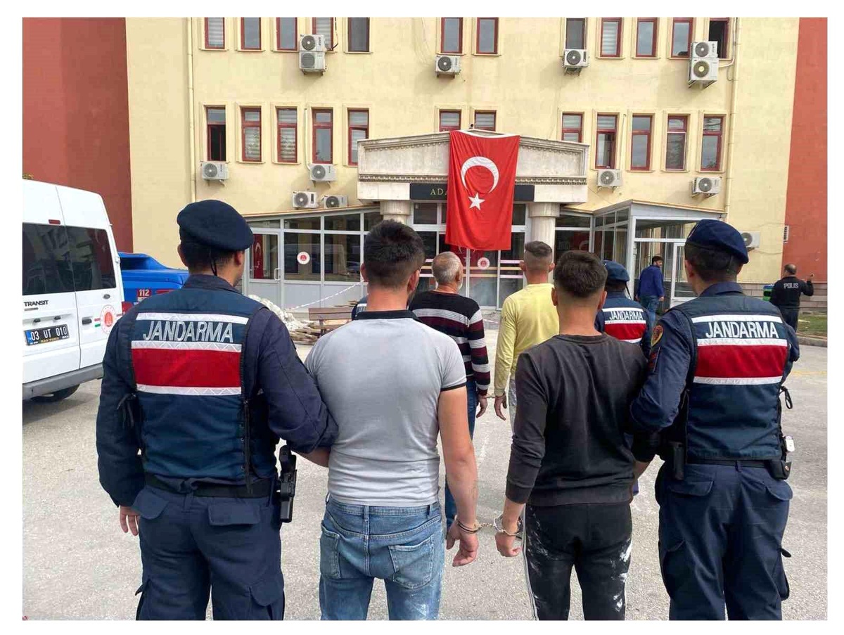 Afyonkarahisar\'da bıçaklama olayı: 4 şahıs tutuklandı