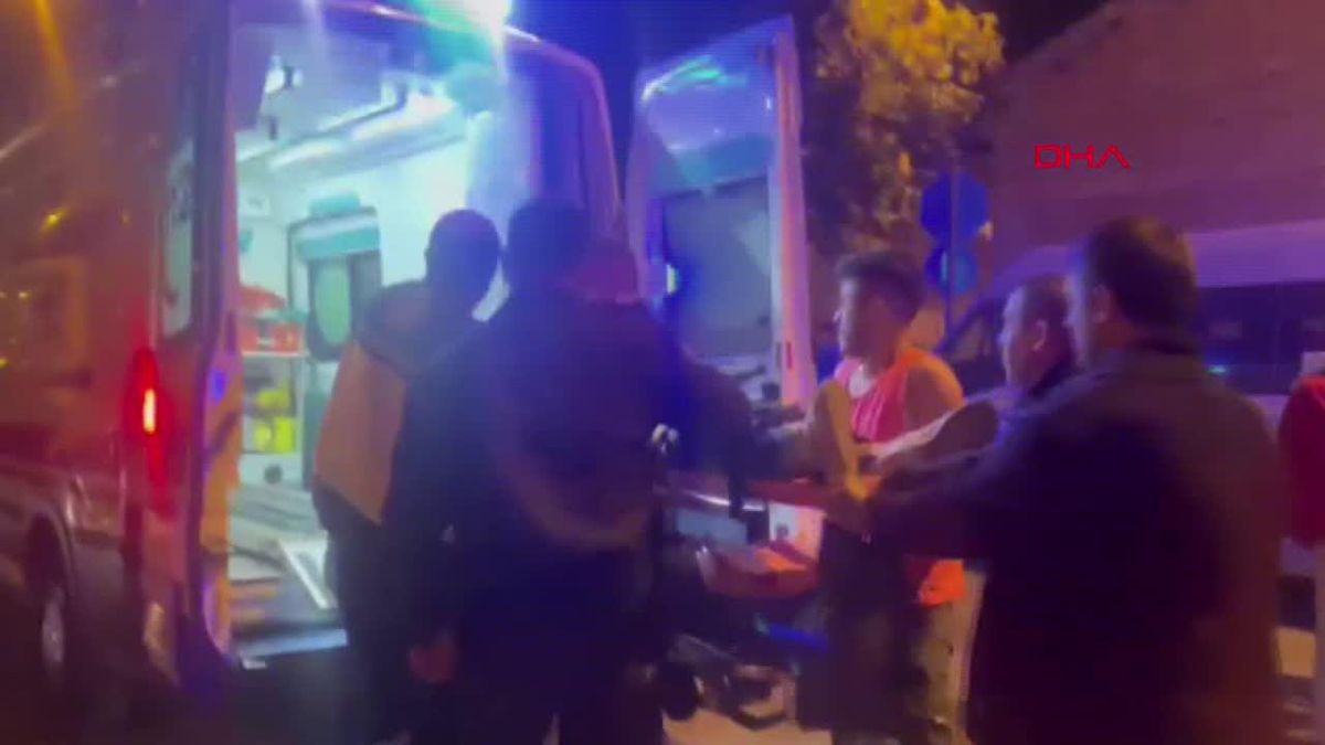 Bursa'da Taksinin Motosiklete Çarptığı Kazada 6 Kişi Yaralandı