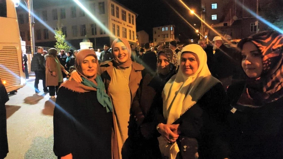 Yozgat\'ın Çekerek ilçesinden 139 kişi umre ibadeti için yola çıktı