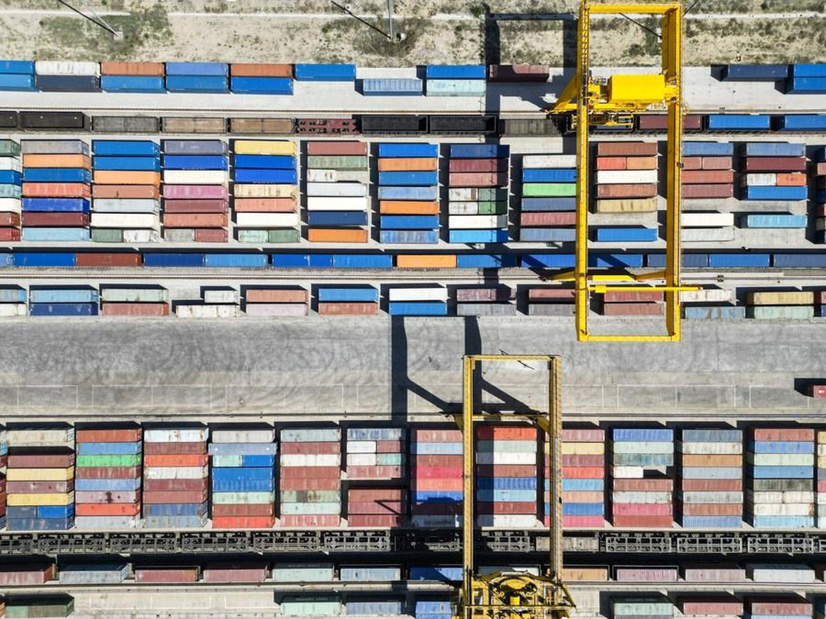 Çin\'in Xinjiang Pilot Serbest Ticaret Bölgesi faaliyete geçti
