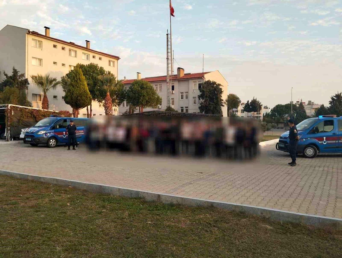 Didim\'de 78 düzensiz göçmen yakalandı