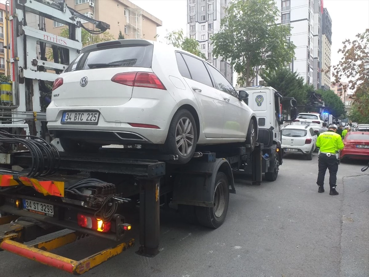 İstanbul\'da düzenlenen operasyonda gözaltına alınan şüphelilerin işlemleri sürüyor