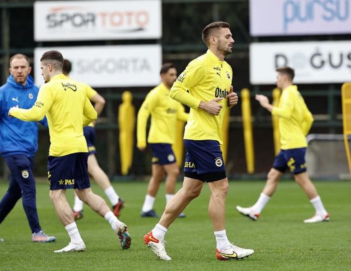 Fenerbahçe, Trabzonspor maçı hazırlıklarını sürdürdü