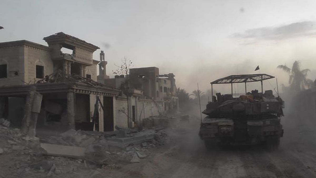 Hamas, İsrail ordusuna ait tank ve araçları imha etti