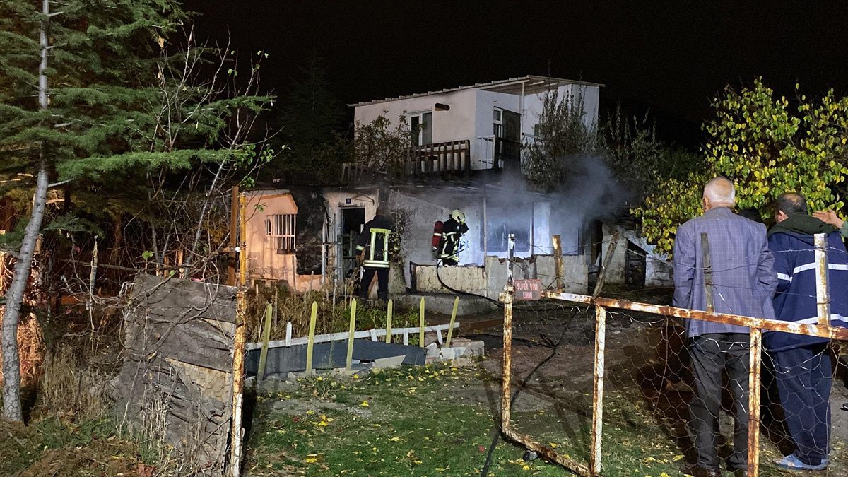 Kayseri\'de bir evde çıkan yangın söndürüldü