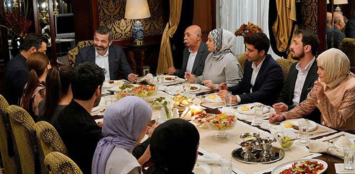 Kızılcık Şerbeti 37. Bölüm: Nilay, Mustafa\'yı kurtarmak için harekete geçiyor