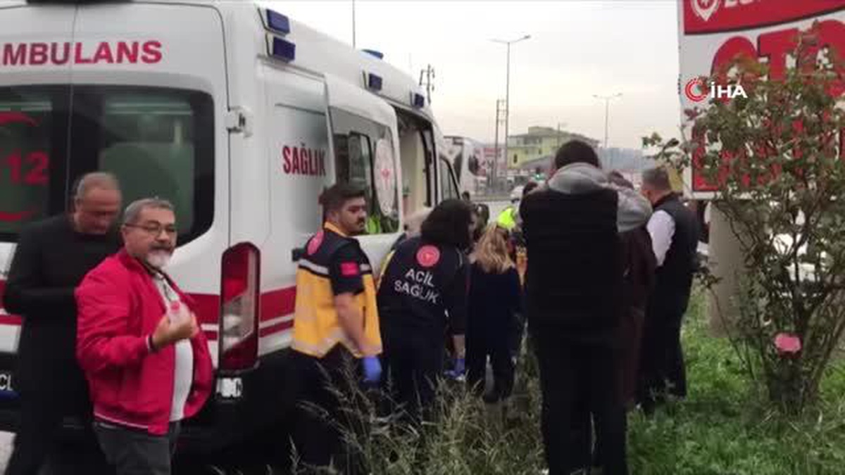 Tır belediye otobüsüne çarptı: 9 yaralı