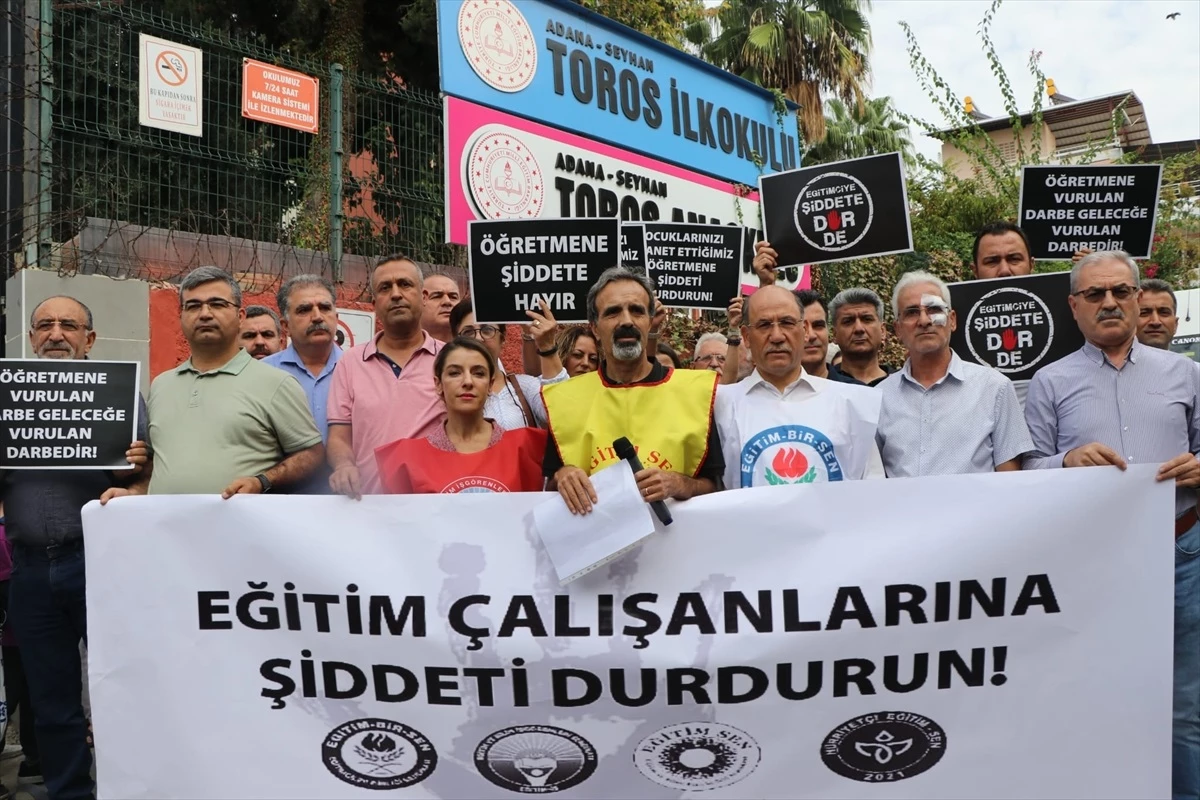 Adana\'da öğretmenleri darbettiği iddia edilen taksici tutuklandı