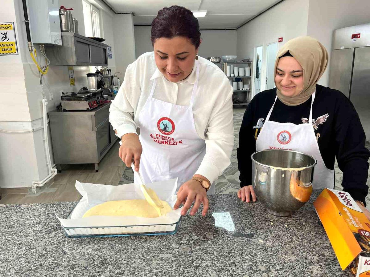 Kırşehir AK Parti İl Başkanı Seher Ünsal, Kudüs Platformuna Destek Verdi