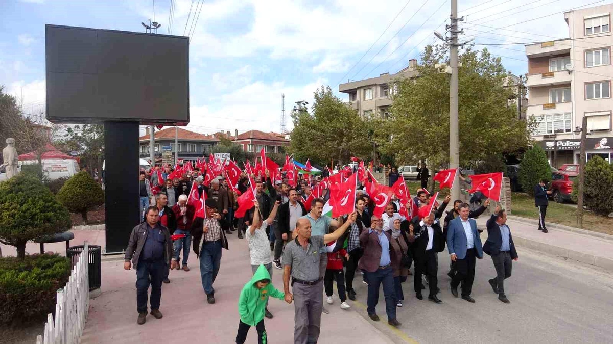 Çanakkale\'de Filistin\'e Destek Yürüyüşü Düzenlendi