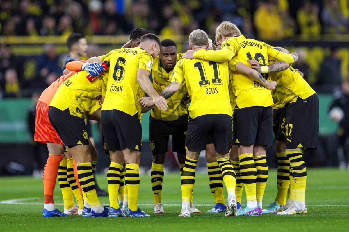 Borussia Dortmund ile Bayern Münih \'Der Klassiker\' mücadelesinde karşı karşıya gelecek