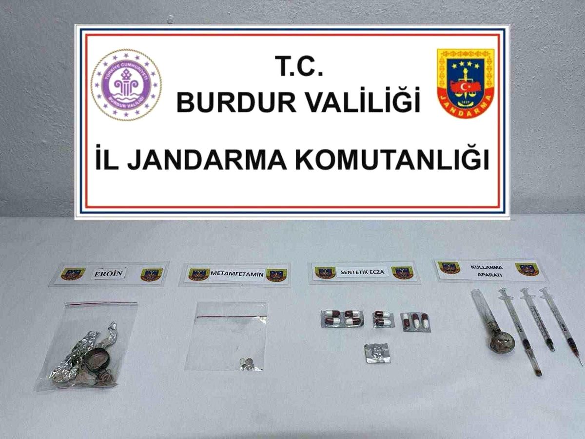 Burdur\'da Uyuşturucu Operasyonunda Çok Sayıda Madde Ele Geçirildi