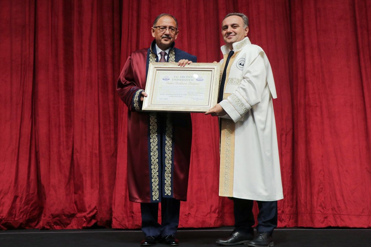 Çevre, Şehircilik ve İklim Değişikliği Bakanı Özhaseki, Kayseri\'de konuştu Açıklaması