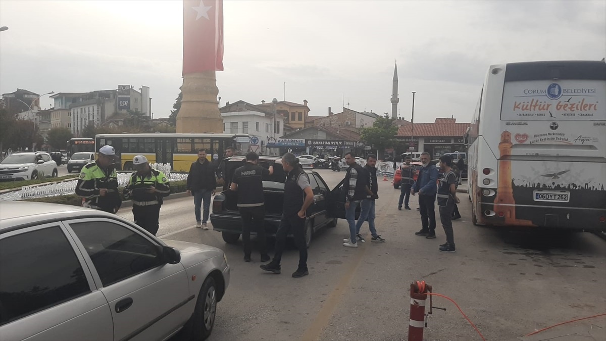 Çorum\'da Ekim Ayında Yapılan Denetimlerde Sürücülere 7 Milyon 390 Bin 825 Lira Cezası Uygulandı