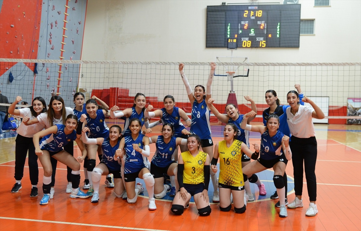 Diyarbakır Büyükşehir Belediyesi Voleybol Takımı şampiyon oldu