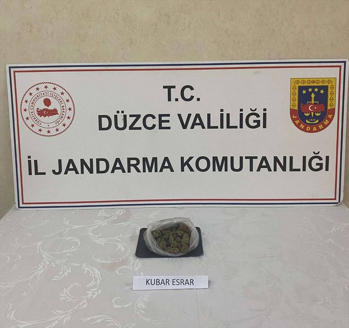 Düzce\'de Jandarma Denetimlerinde 18 Kişiye Adli İşlem