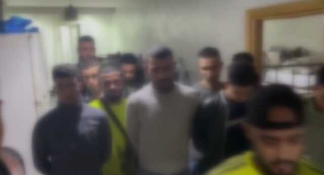 Esenyurt'ta 512 kaçak göçmen yakalandı Esenyurt'ta 512 kaçak göçmen yakalandı