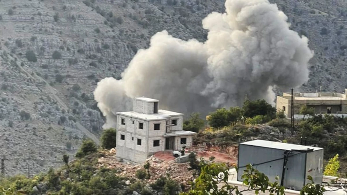 İsrail ordusu Hizbullah lideri konuşurken Lübnan\'ın güneyini bombaladı