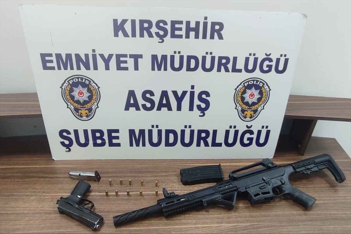 Kırşehir\'de bir eve tüfekle ateş açan şüpheli gözaltına alındı