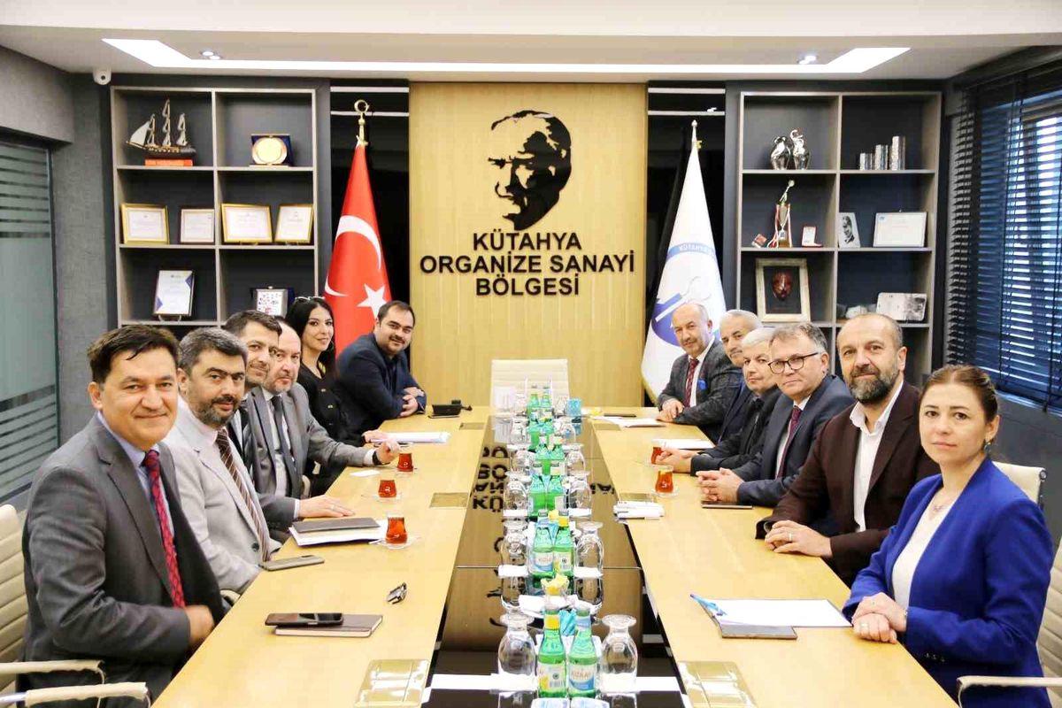 Kütahya\'da Eğitim ve Sanayi İşbirliği Toplantısı Düzenlendi