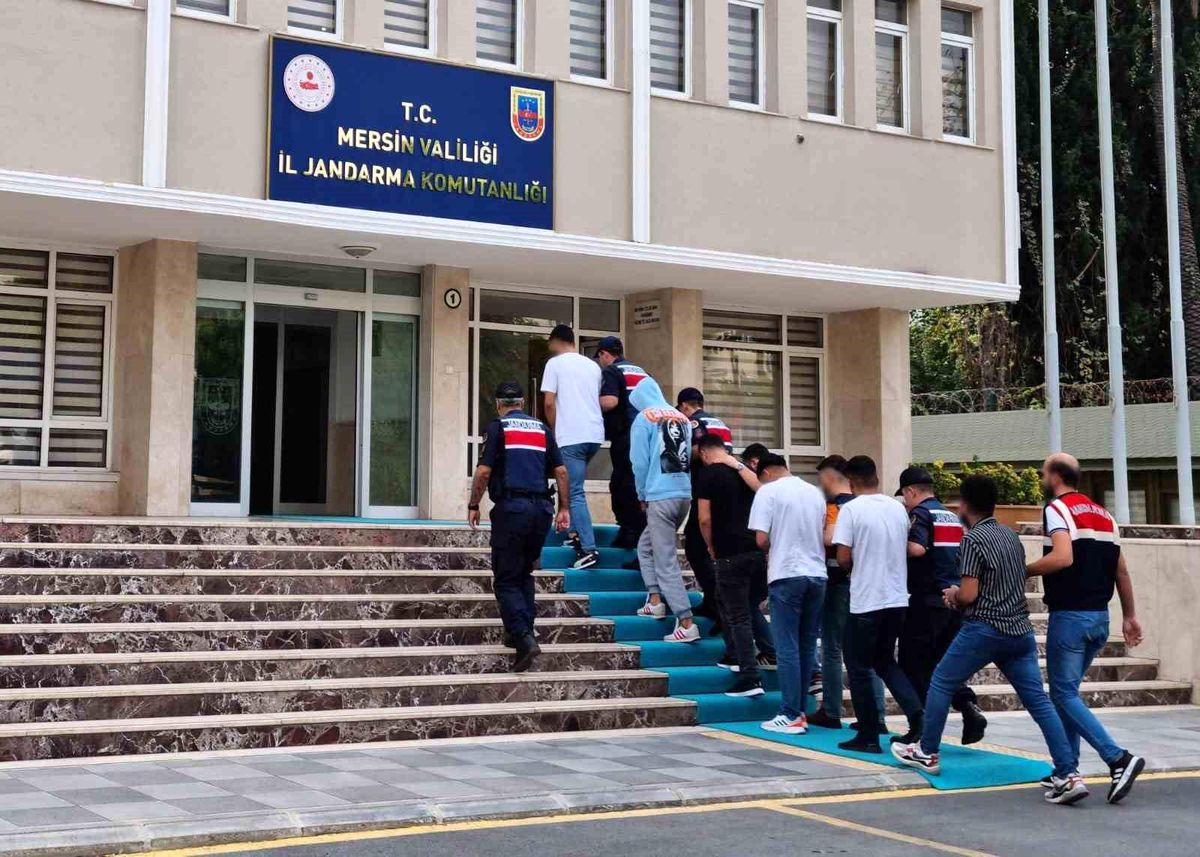 Mersin\'de gerçekleştirilen dolandırıcılık operasyonunda 6 şüpheli tutuklandı