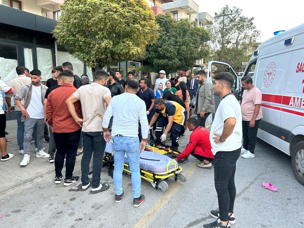 Milas\'ta trafik kazasında 8 yaşındaki çocuk yaralandı