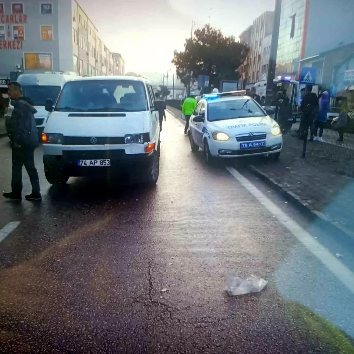 Karabük\'te yaşlı adam minibüsün çarpması sonucu yaralandı