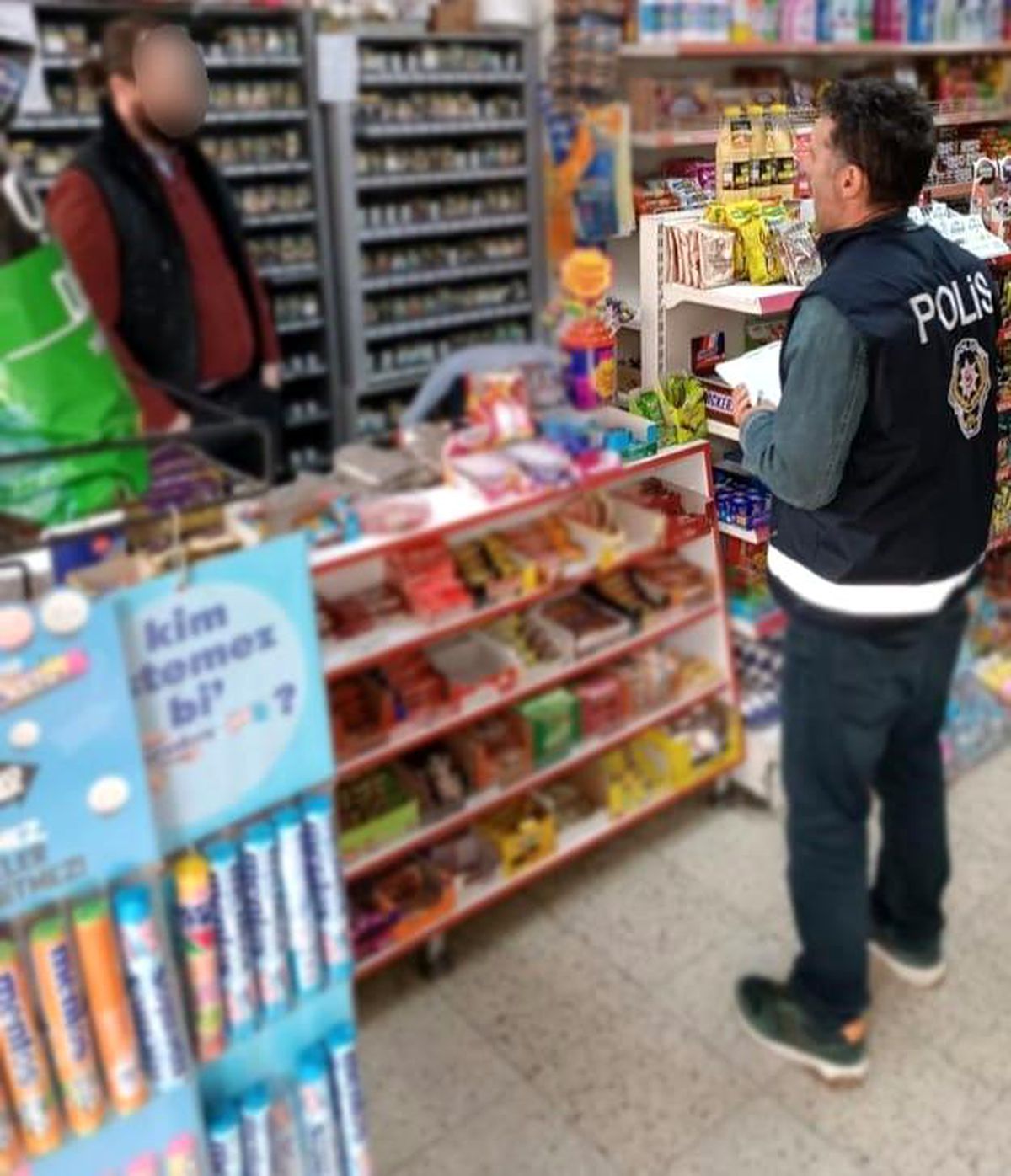 Eskişehir\'de Okul Çevrelerinde Denetim: 34 Şahıs Sorgulandı
