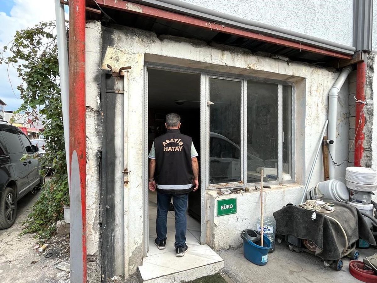 İskenderun\'da hurdacılara yönelik yapılan uygulamada 23 iş yeri denetlendi