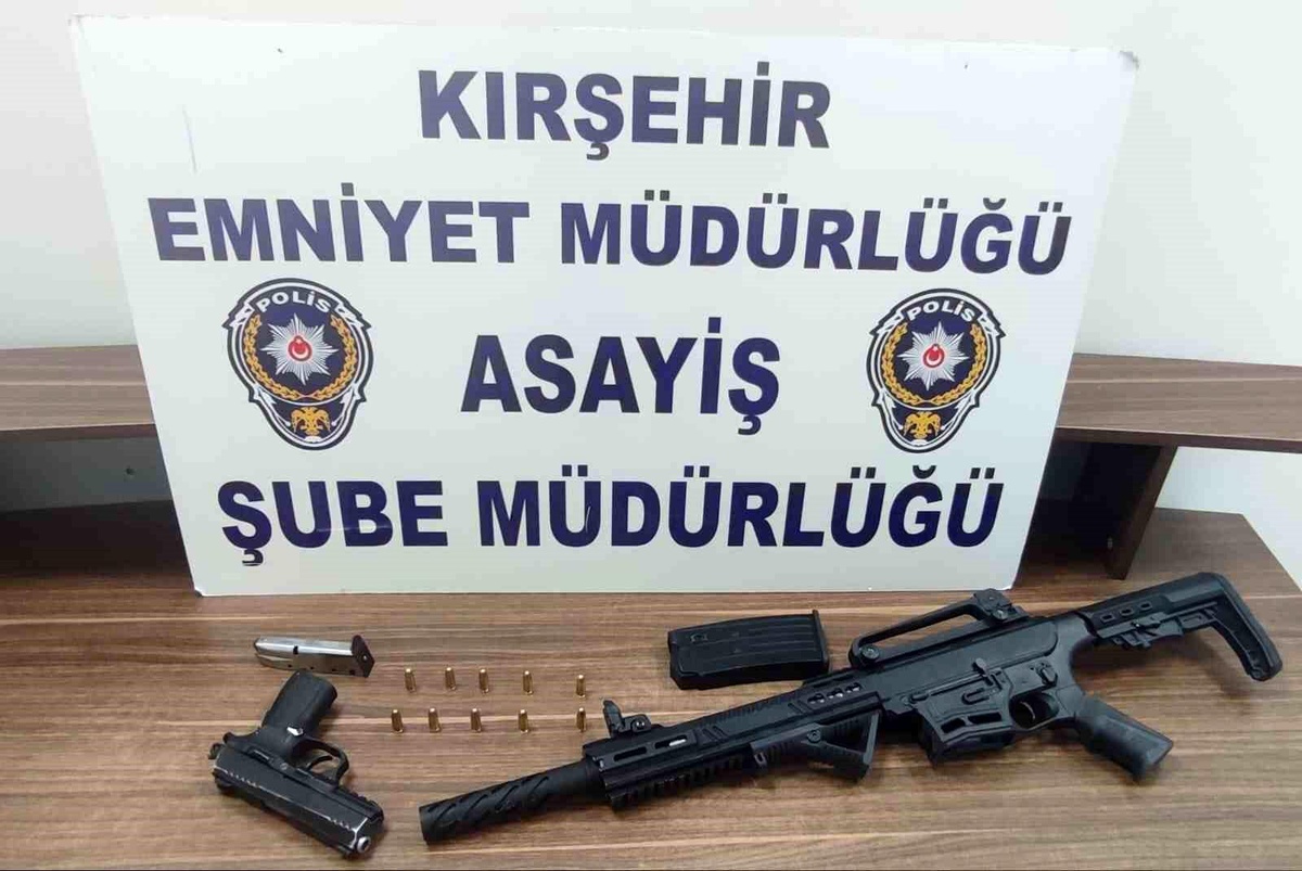 Kırşehir\'de Ruhsatsız Silah Operasyonu: 1 Kişi Yakalandı