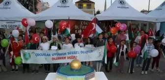 Samsun'da Çocuklar İsrail'in Gazze'ye Yönelik Saldırılarını Protesto Etti