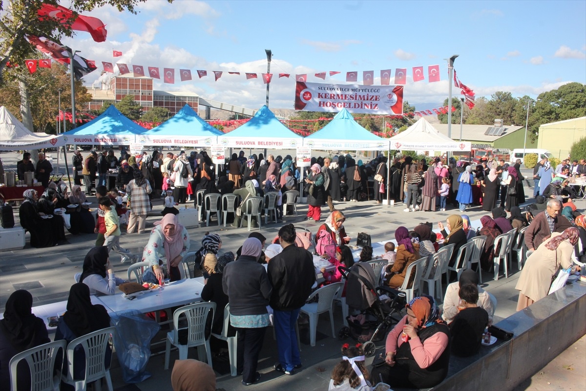 Suluova\'da Filistin\'e destek için kermes düzenlendi
