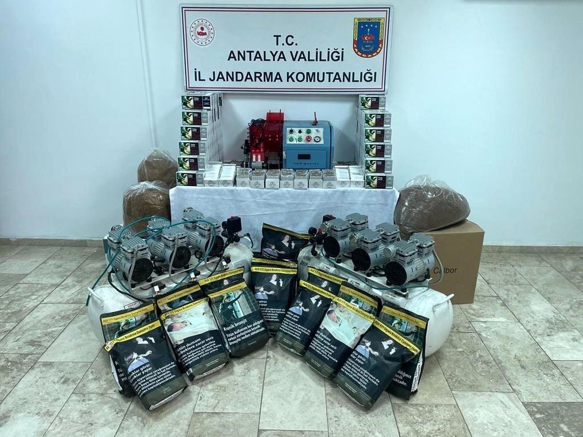Antalya\'da Kaçak Sigara İmalatı Yapan Şüpheli Yakalandı