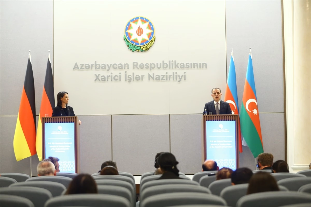 Azerbaycan Dışişleri Bakanı Alman mevkidaşına itiraz etti