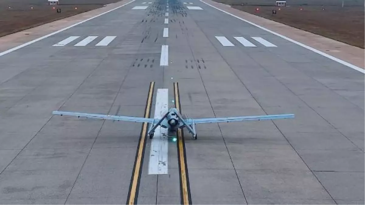 Bayraktar TB3, zorlu hava koşullarında başarılı test uçuşu gerçekleştirdi