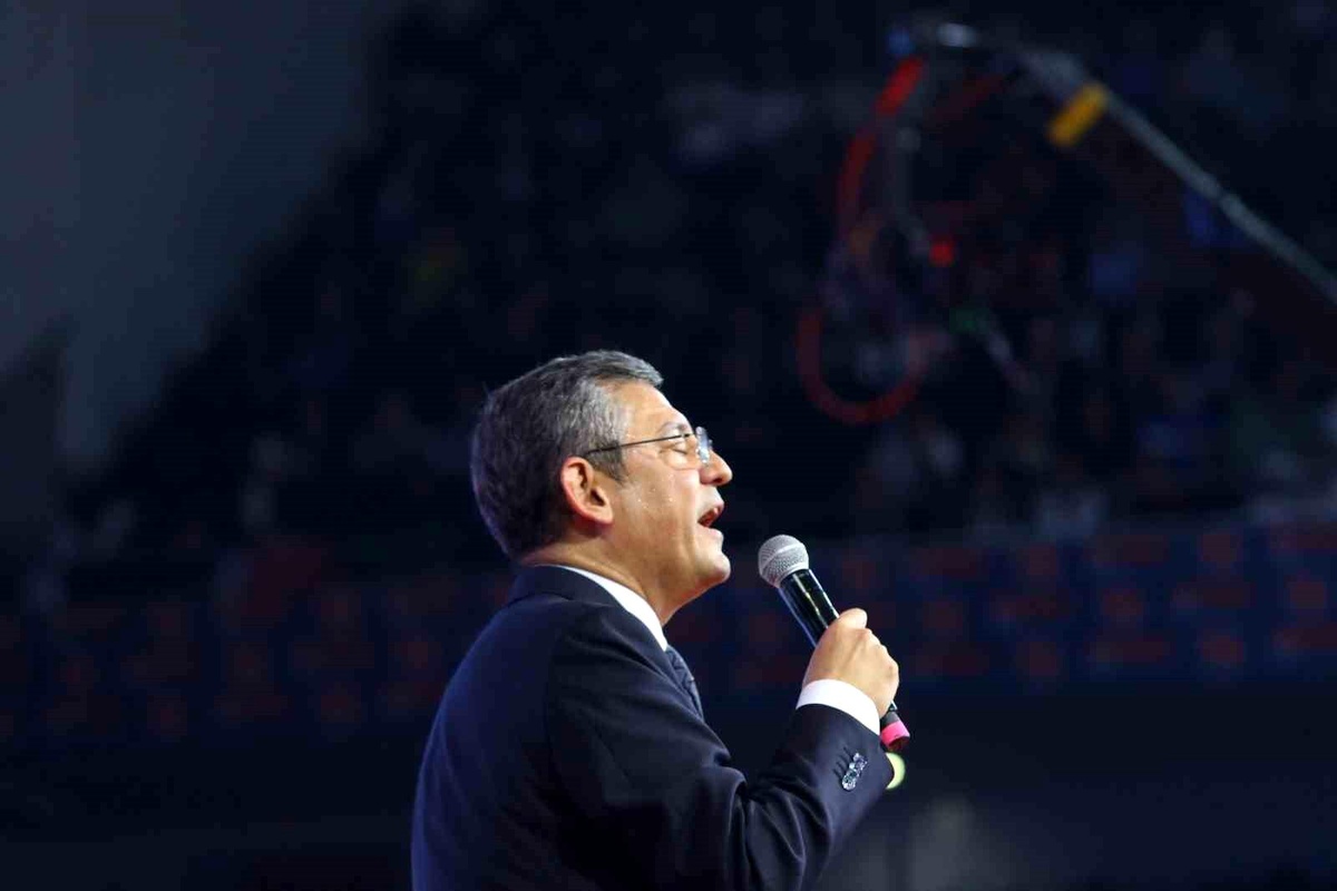 CHP Genel Başkan Adayı Özel: "Cumhuriyet Halk Partisi\'nde hançer yok, hançerleyecek de kimse yok"