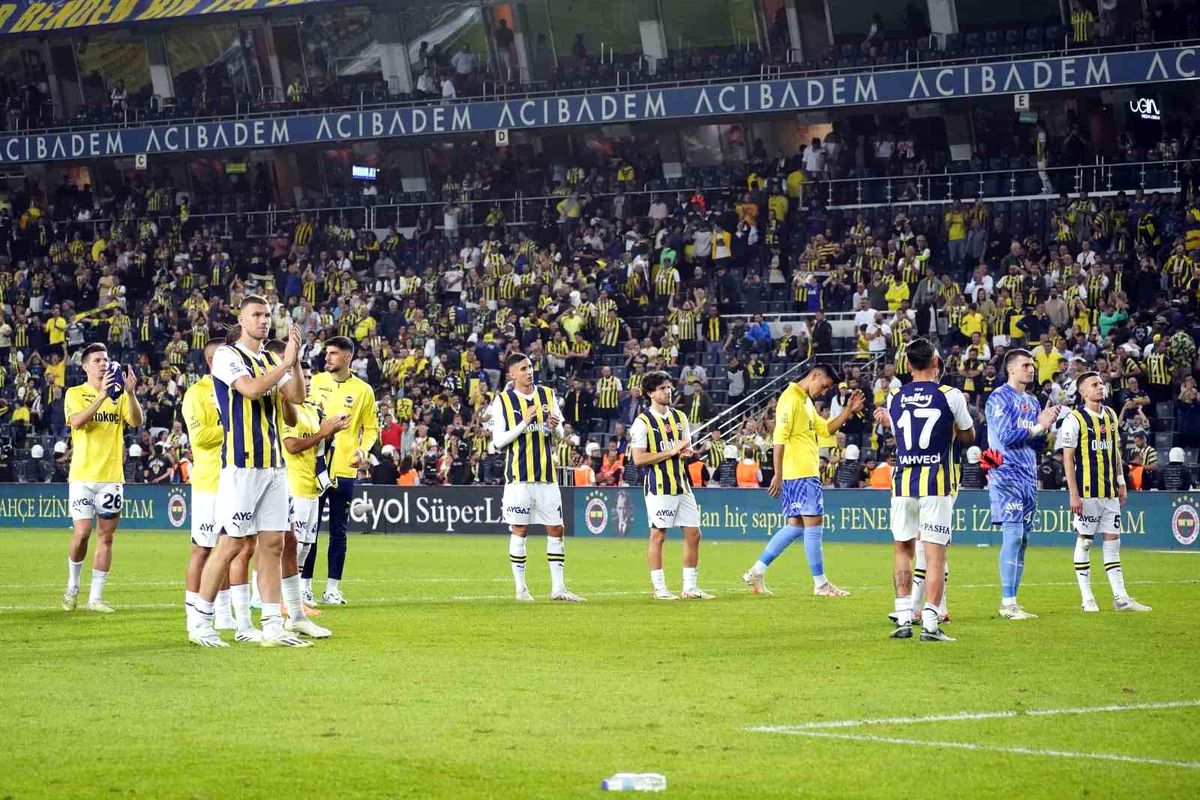 Fenerbahçe, Trabzonspor\'a mağlup olarak galibiyet serisini sonlandırdı