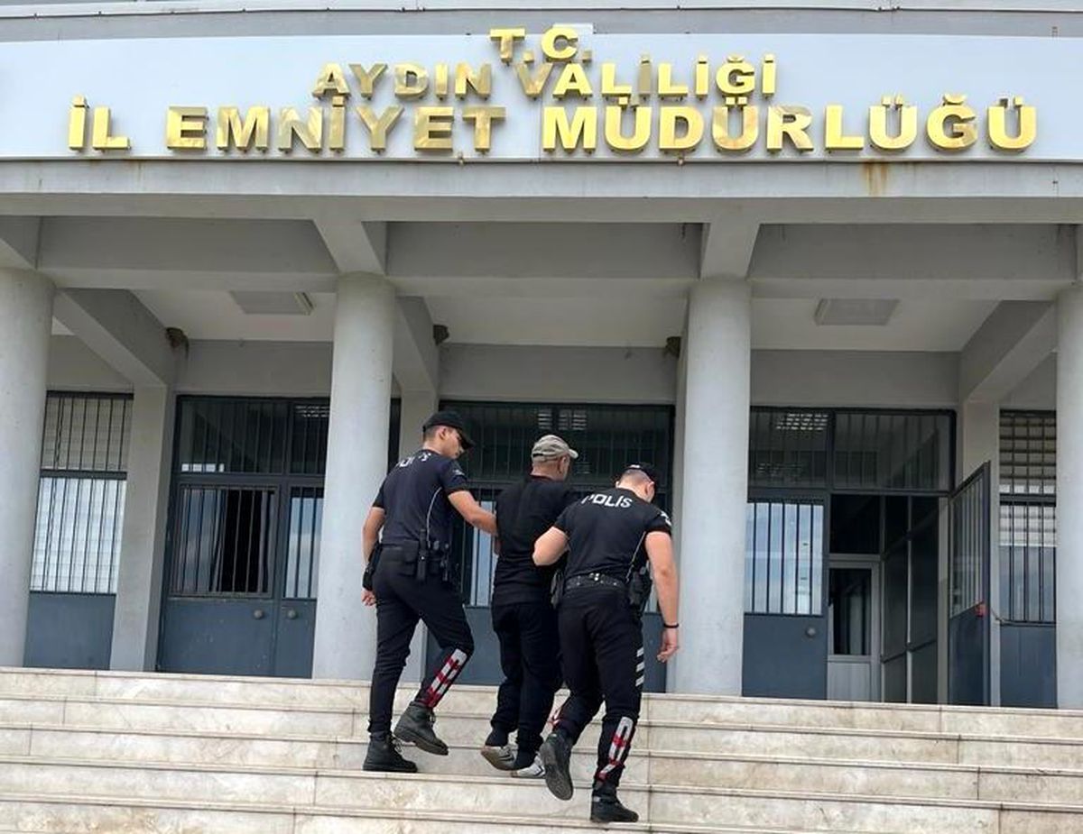 Aydın\'da göçmen kaçakçılığı suçundan aranan şüpheli ticari takside yakalandı
