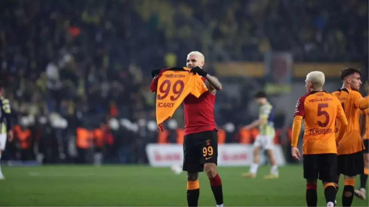 Icardi\'den formasını yakan Fenerbahçe taraftarlarına olay yanıt