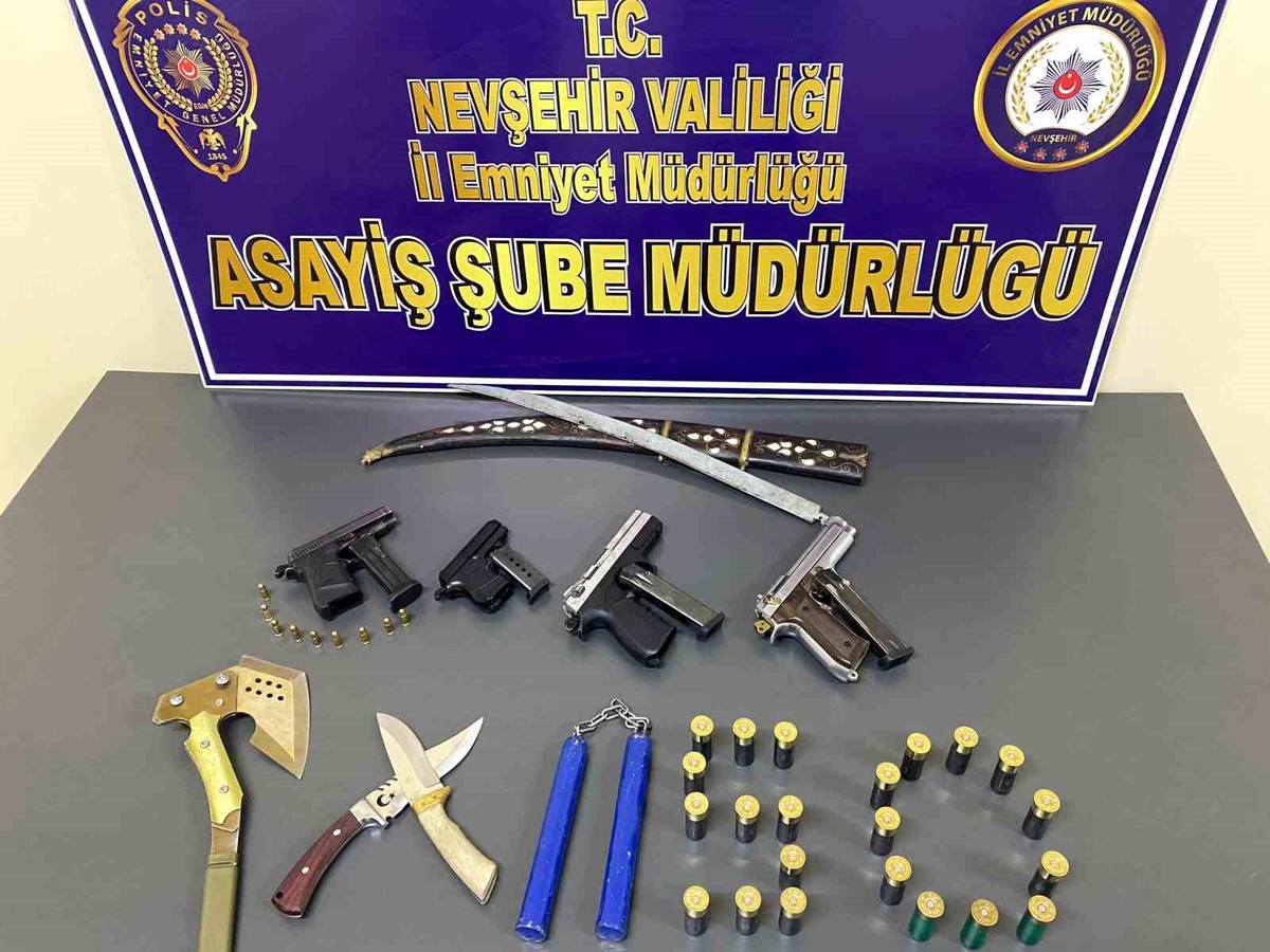 Nevşehir\'de İş Yeri ve Otomobil Kurşunlama Olayında 10 Gözaltı