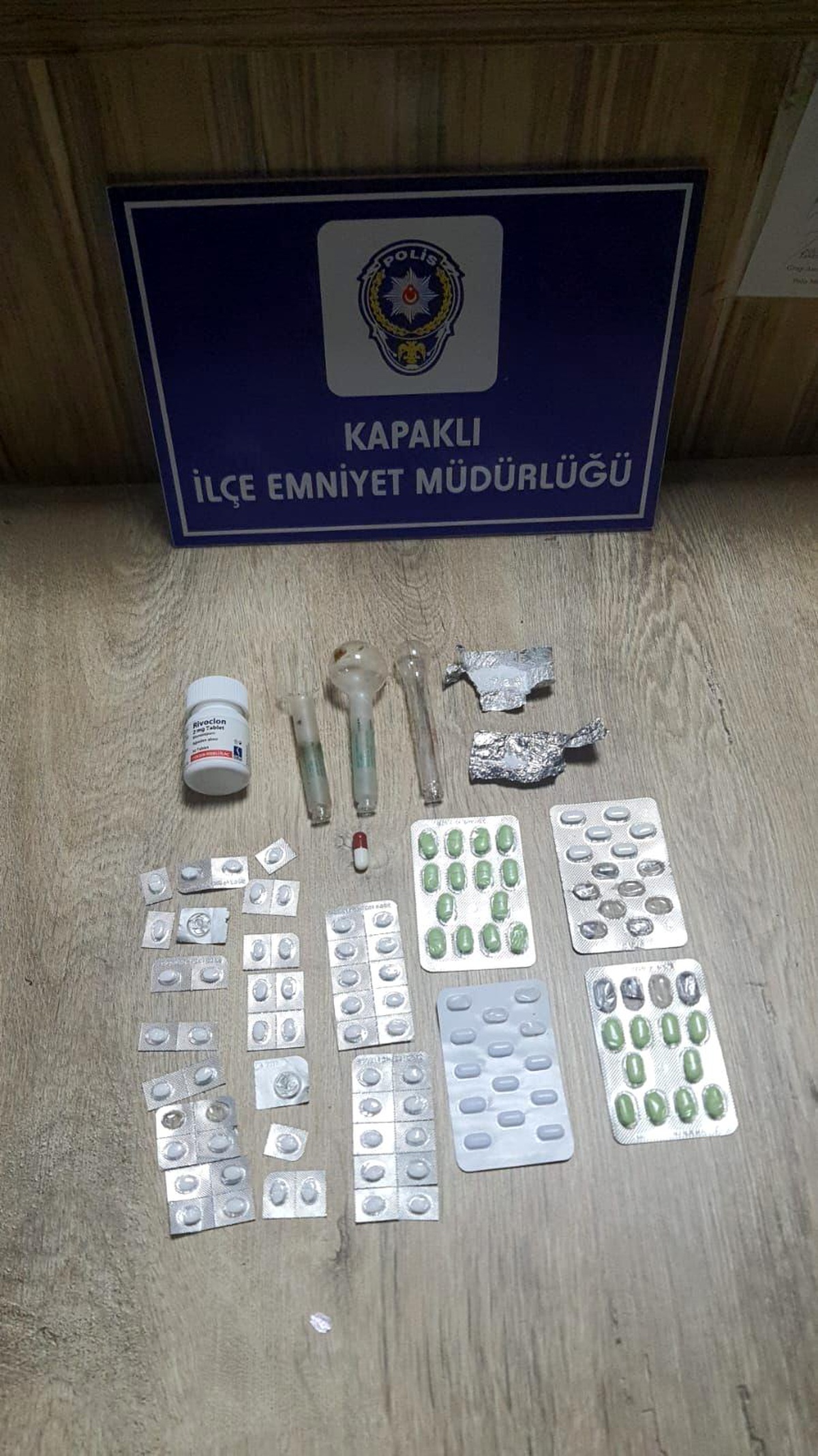 Tekirdağ Kapaklı\'da Uyuşturucu Operasyonu: 4 Gözaltı