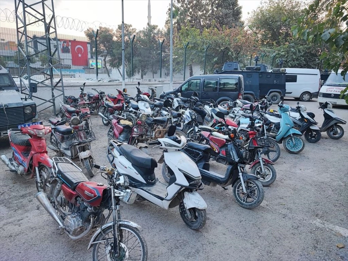 Şanlıurfa\'da 137 Çalıntı Motosiklet Ele Geçirildi