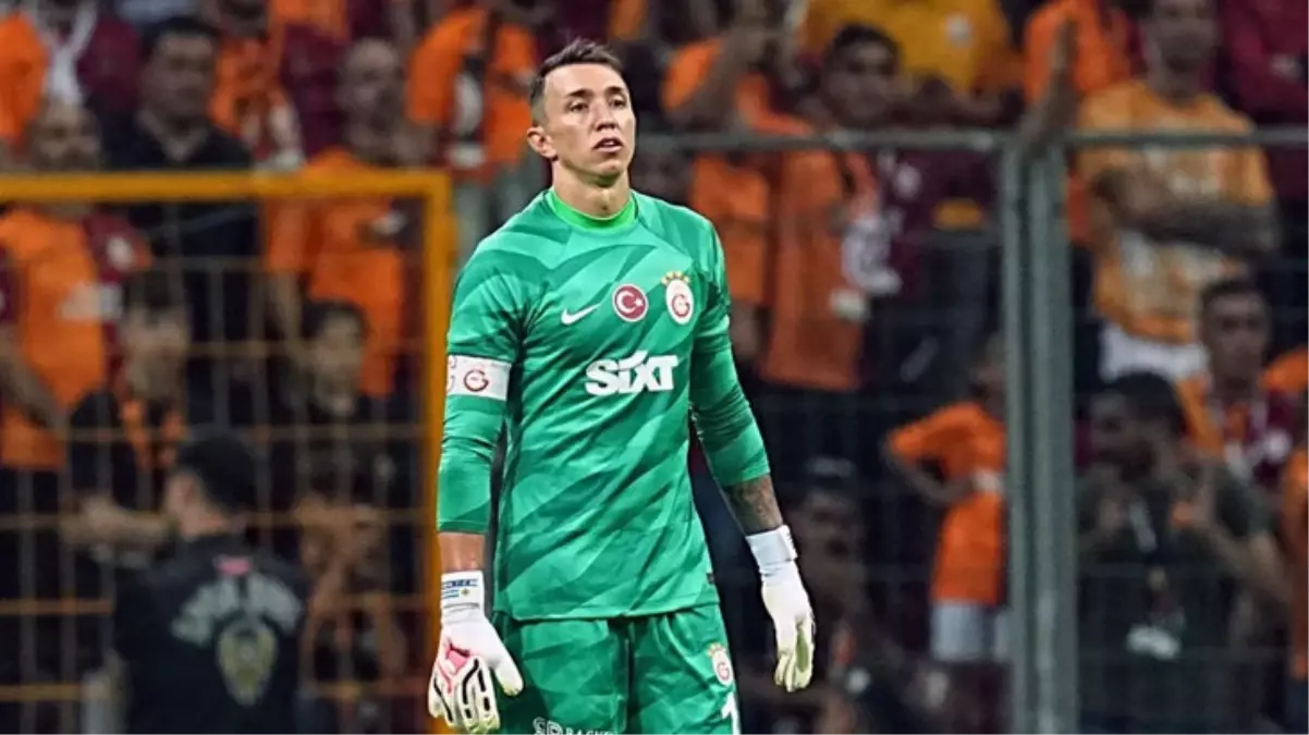 Kulüp doktoru taraftarları yıkacak haberi verdi! İşte Muslera\'nın son durumu